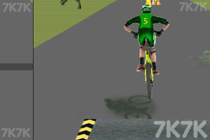 《双人自行车对战》游戏画面5