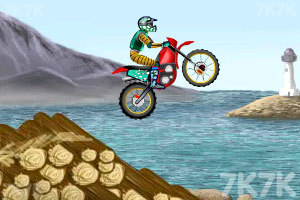 《摩托车特技赛》游戏画面3
