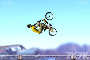 《花样自行车》游戏画面5
