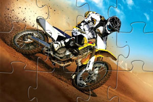 《沙漠摩托车拼图》游戏画面1