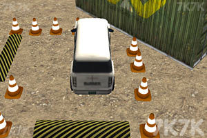 《障碍场地停车》游戏画面2
