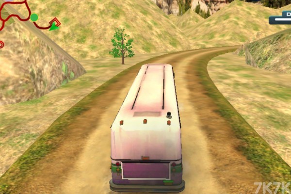 《客车越野模拟驾驶》游戏画面1